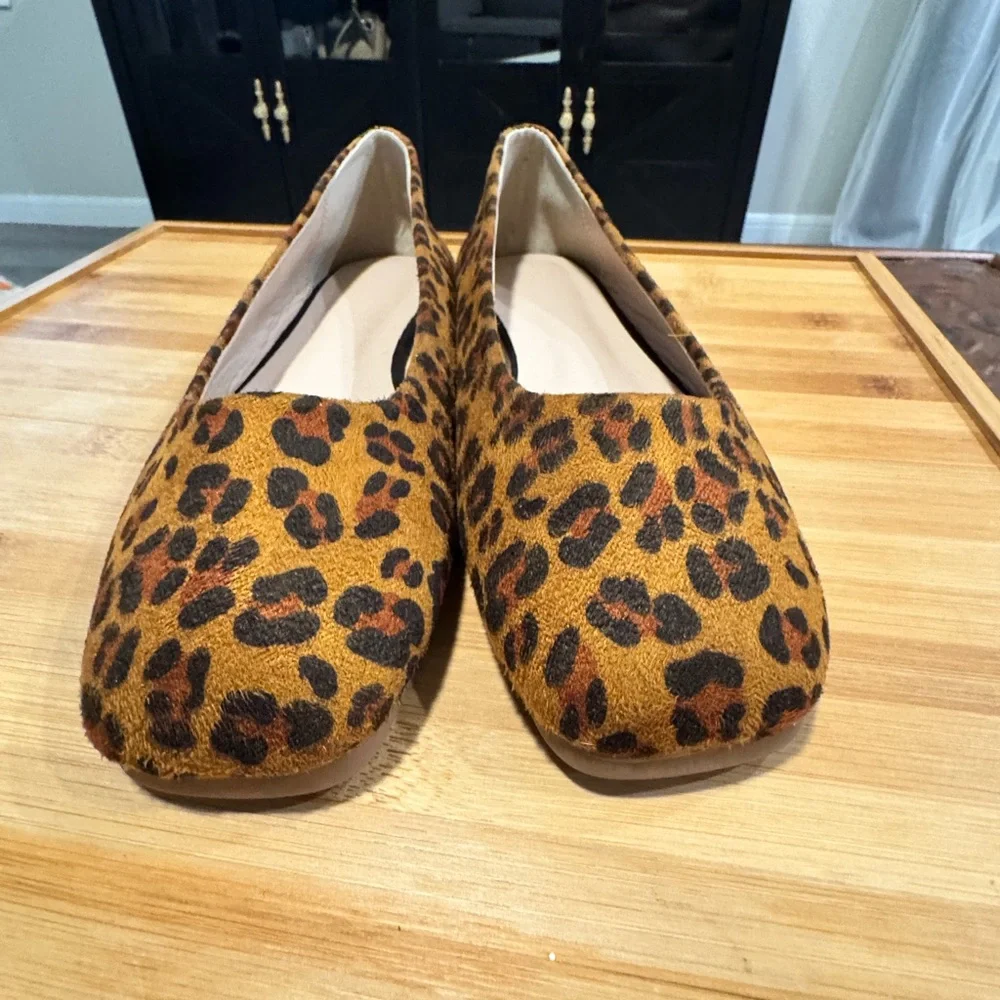 Leopard Print Women's Ballet Flats - Brown/Tan Size 7.5 (38)